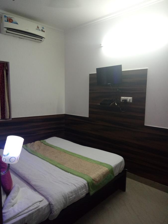 Hotel Perfect Palace New Delhi Extérieur photo