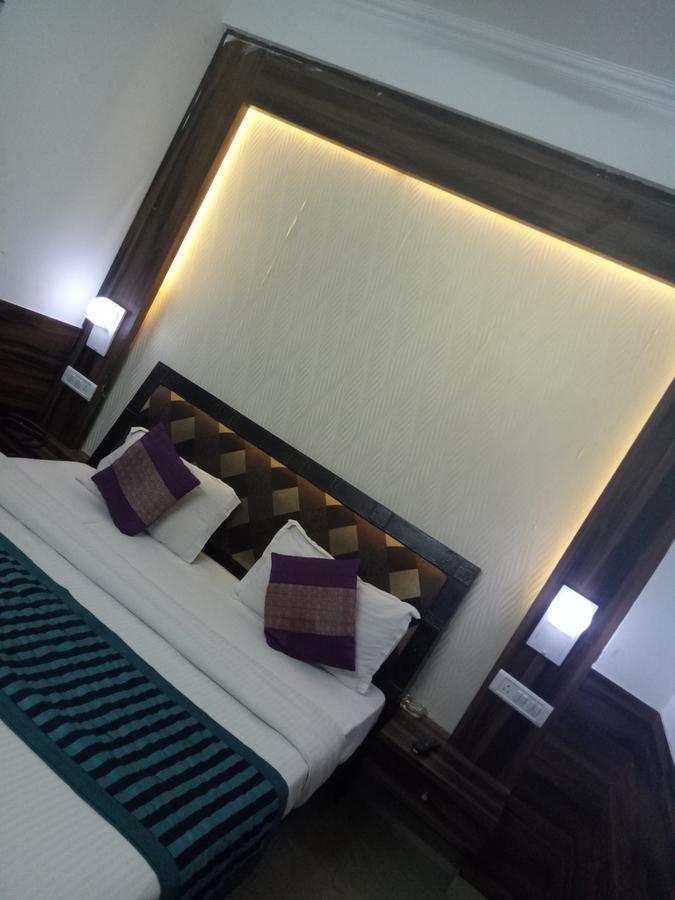 Hotel Perfect Palace New Delhi Extérieur photo