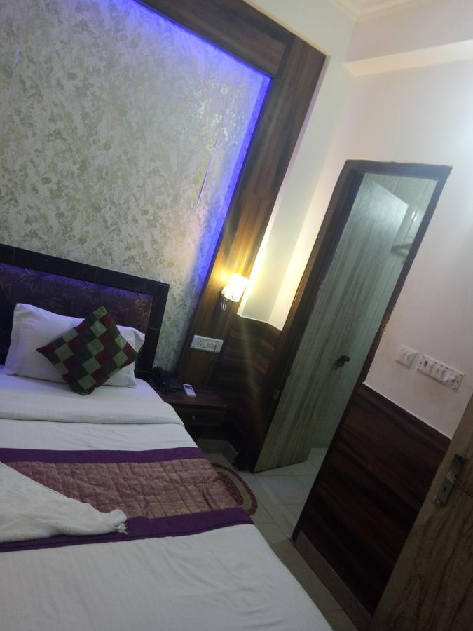 Hotel Perfect Palace New Delhi Extérieur photo