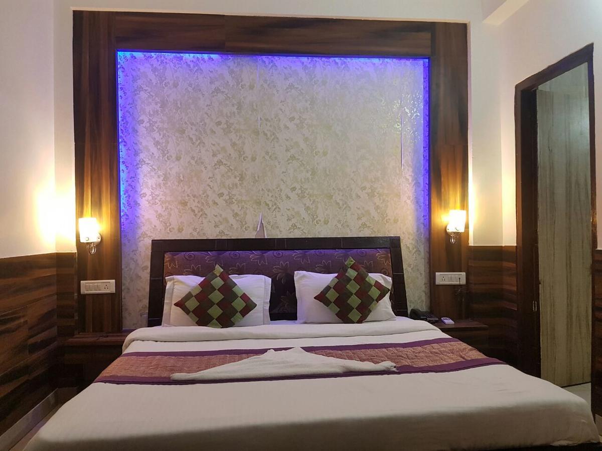 Hotel Perfect Palace New Delhi Extérieur photo