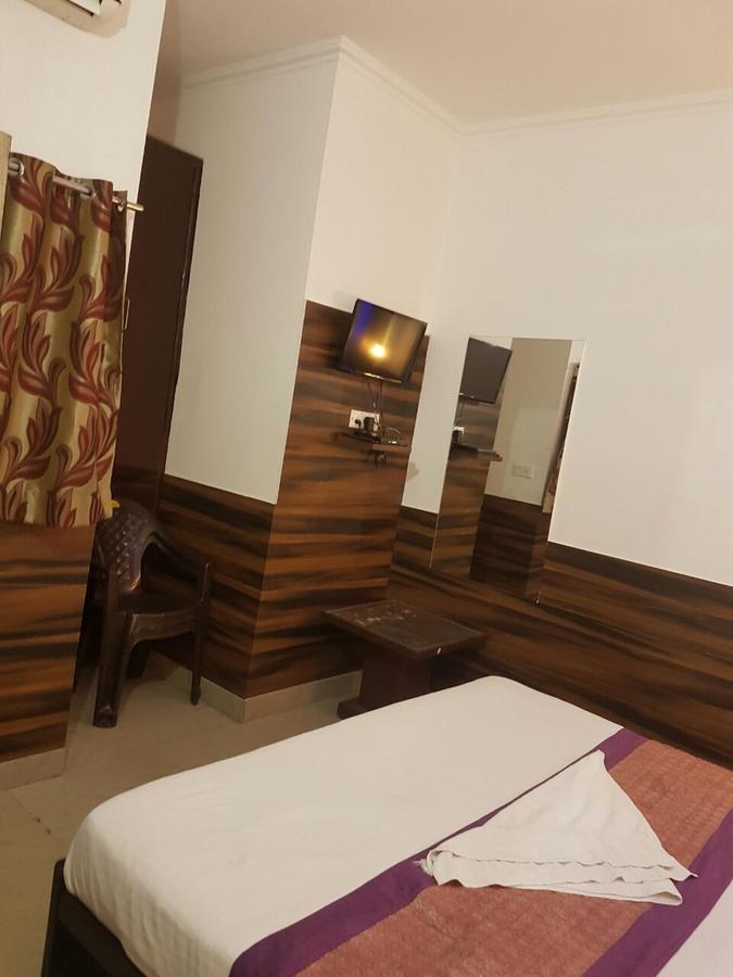 Hotel Perfect Palace New Delhi Extérieur photo